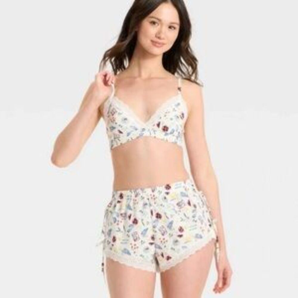 Colsie pajama set size small bra top and shorts sardine print